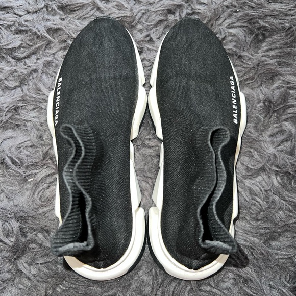AUTHENTIC balenciaga speed sneaker - Picture 2 of 5